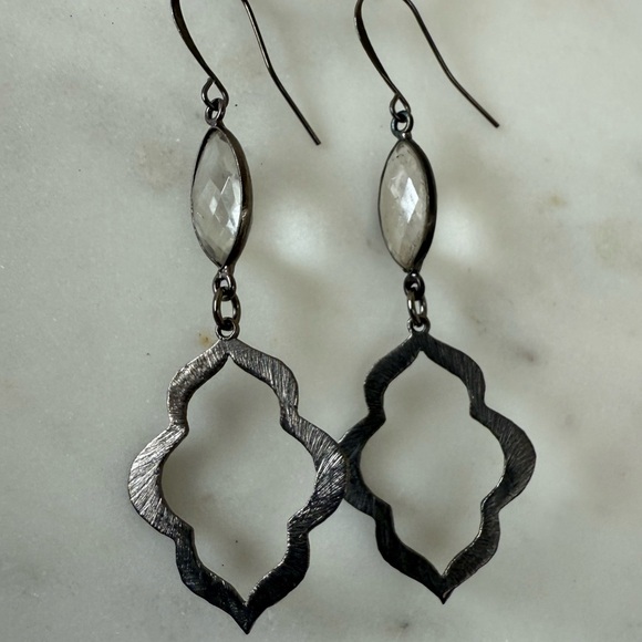 Jewelry - Rutile quartz keyhole earrings